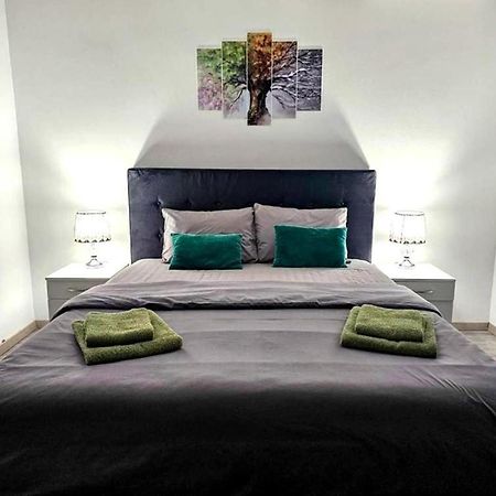 Sleep & Go Lejlighed Surčin Eksteriør billede